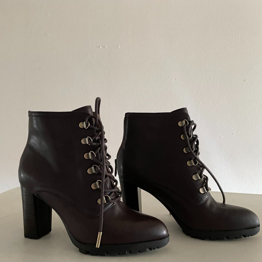 ADRIENNE VITTADINI WOMENS LEATHER COMBAT BOOTS SZ 7.5 DARK BROWN NIB